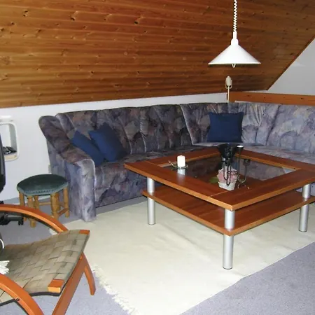 Сasa de vacaciones 3 Bedroom Amazing Home In Humble *