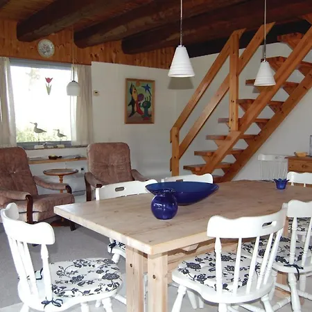 3 Bedroom Amazing Home In Humble Nordenbro Vesteregn